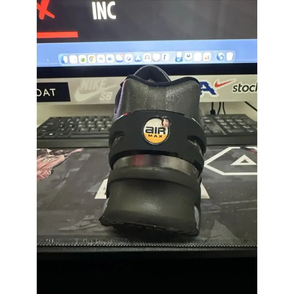 New Women's Size 8.5 Nike Air Max DN8 Black HF5509-002